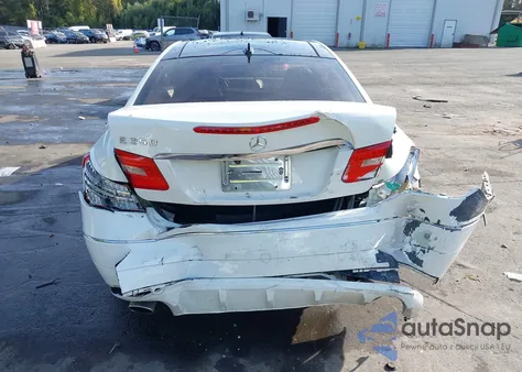 2012 Mercedes-Benz E 350 z USA, uszkodzony, nr VIN WDDKJ5KB2CF171616